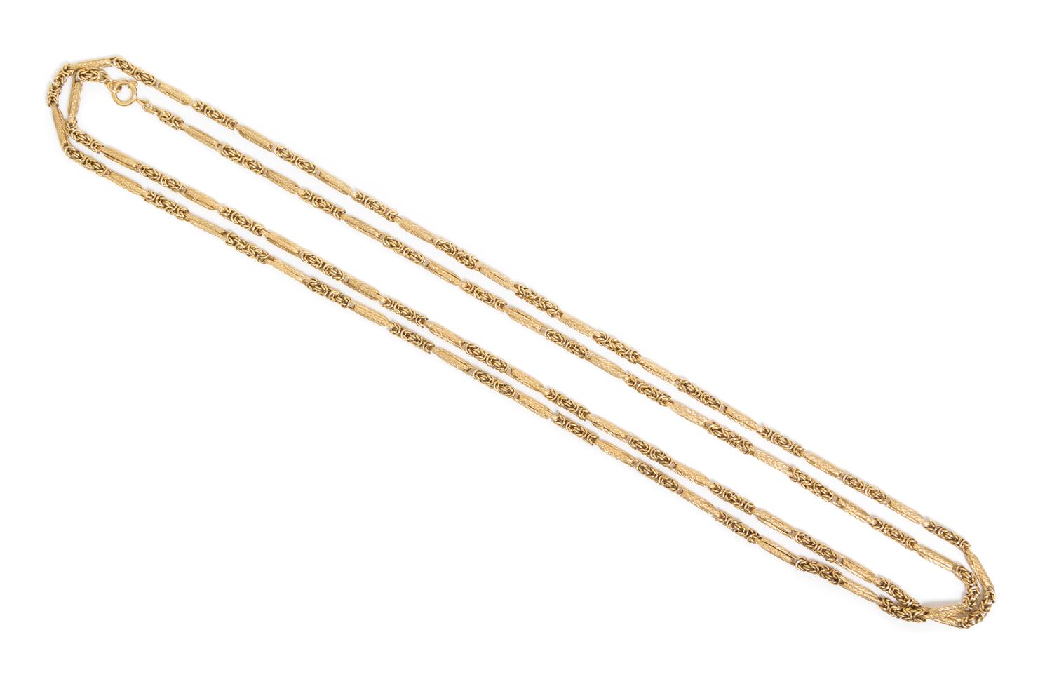 A 15 Karat Yellow Gold Longchain, 42.50 dwts.