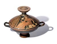 An Apulian Red-Figured Lekanis