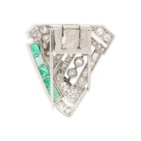 ART DECO, EMERALD AND DIAMOND CLIP BROOCH