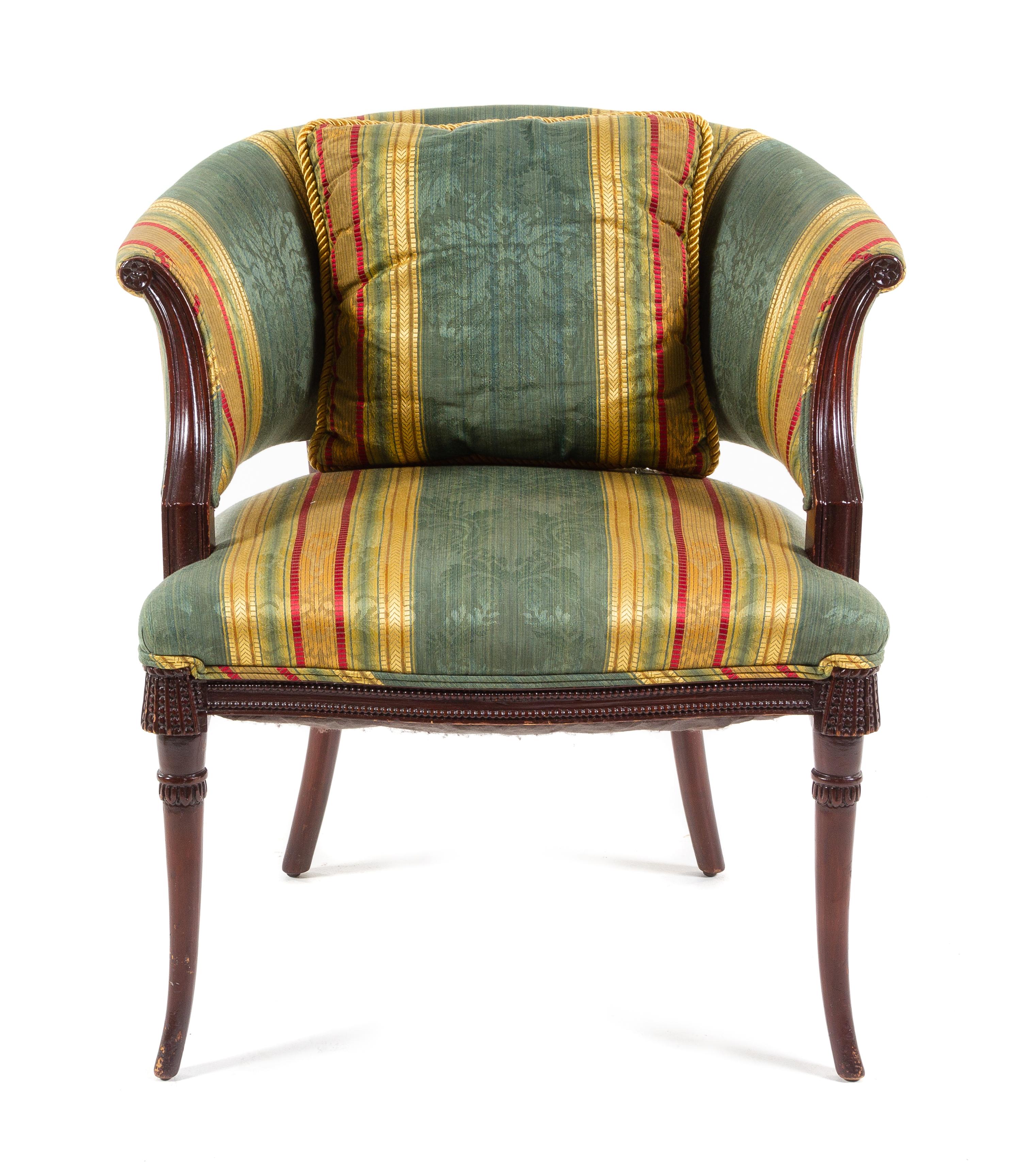 An Italian Walnut Bergere Height 30 1/2 inches. — EARLY 20TH CENTURY