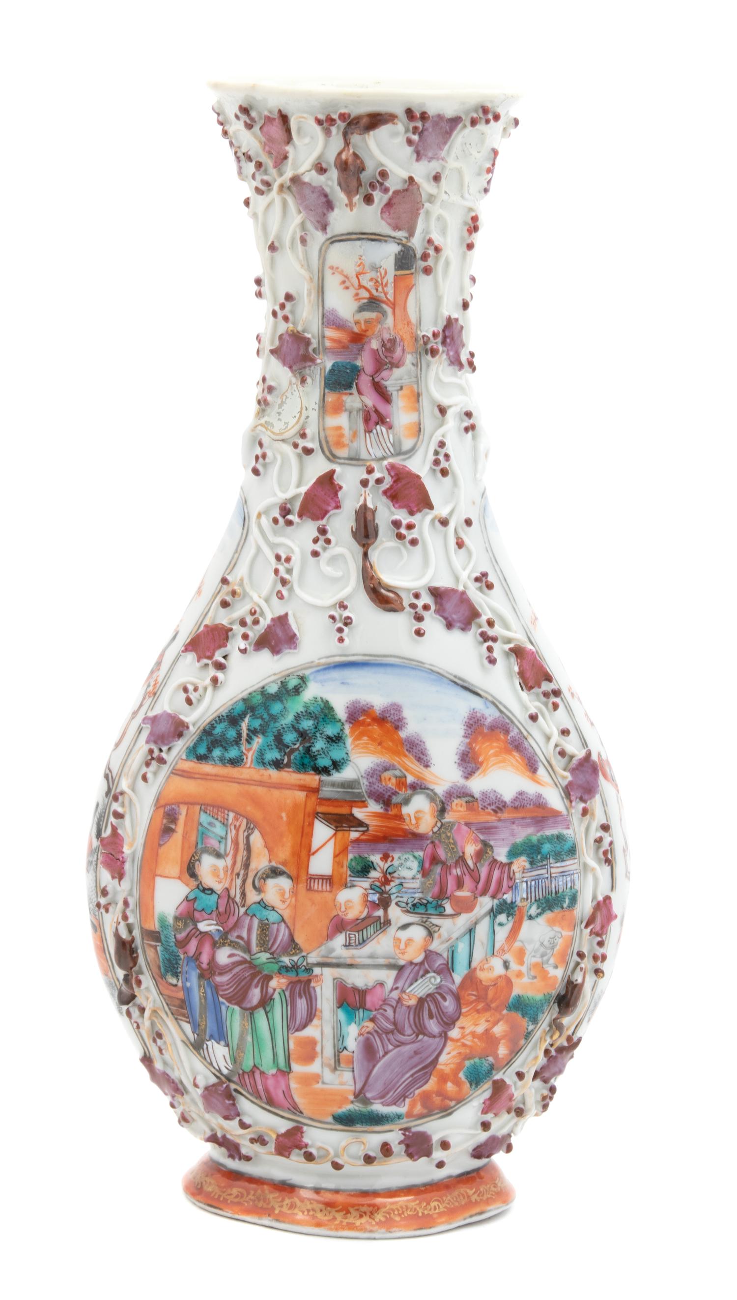 A Chinese Export Porcelain Vase Height 12 inches. — 19TH CENTURY