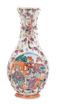 A Chinese Export Porcelain Vase Height 12 inches. — 19TH CENTURY