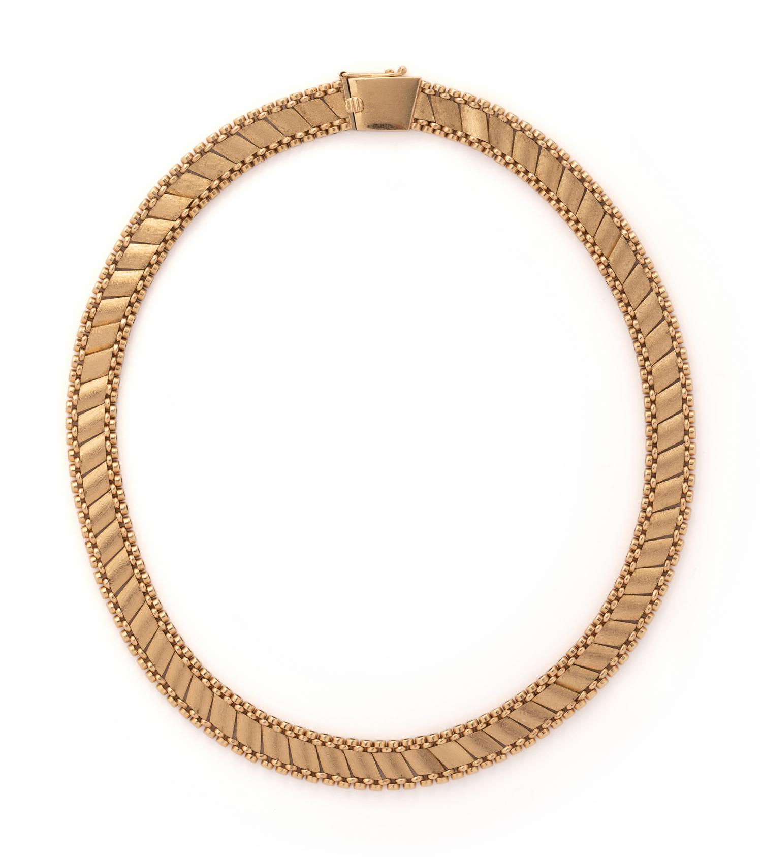 YELLOW GOLD NECKLACE