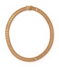 YELLOW GOLD NECKLACE