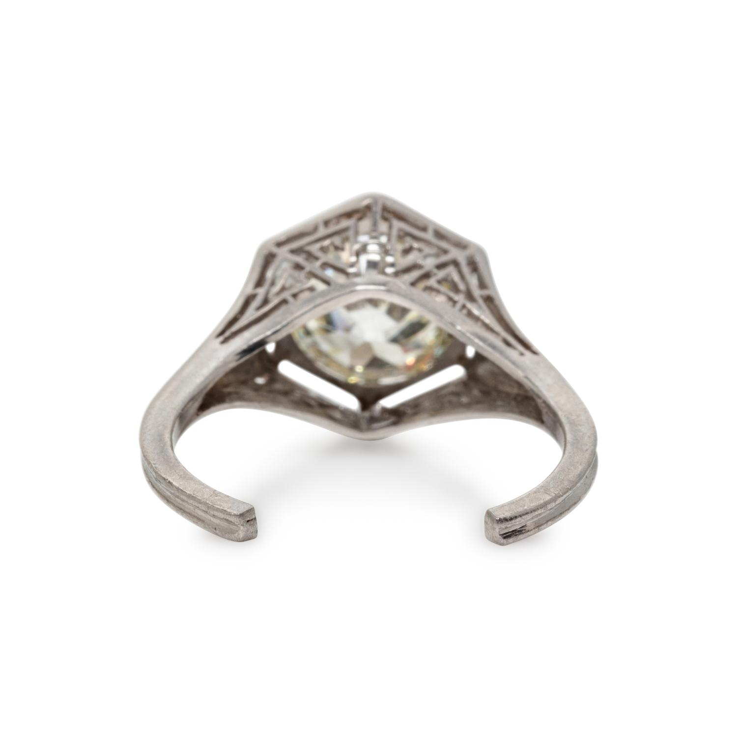 DIAMOND RING