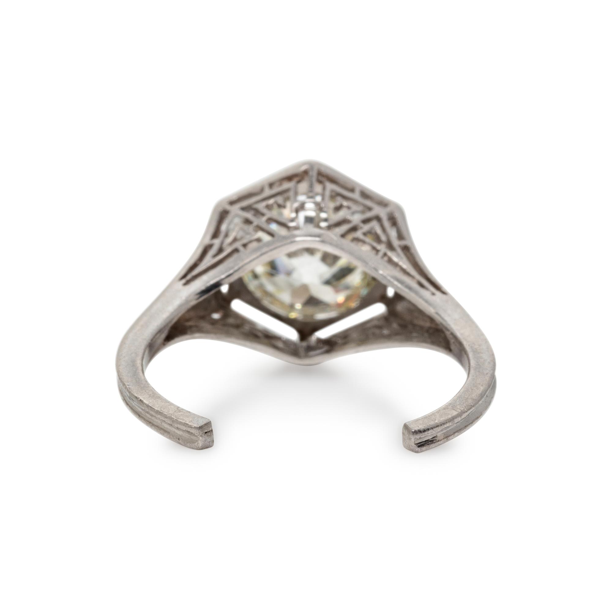 DIAMOND RING