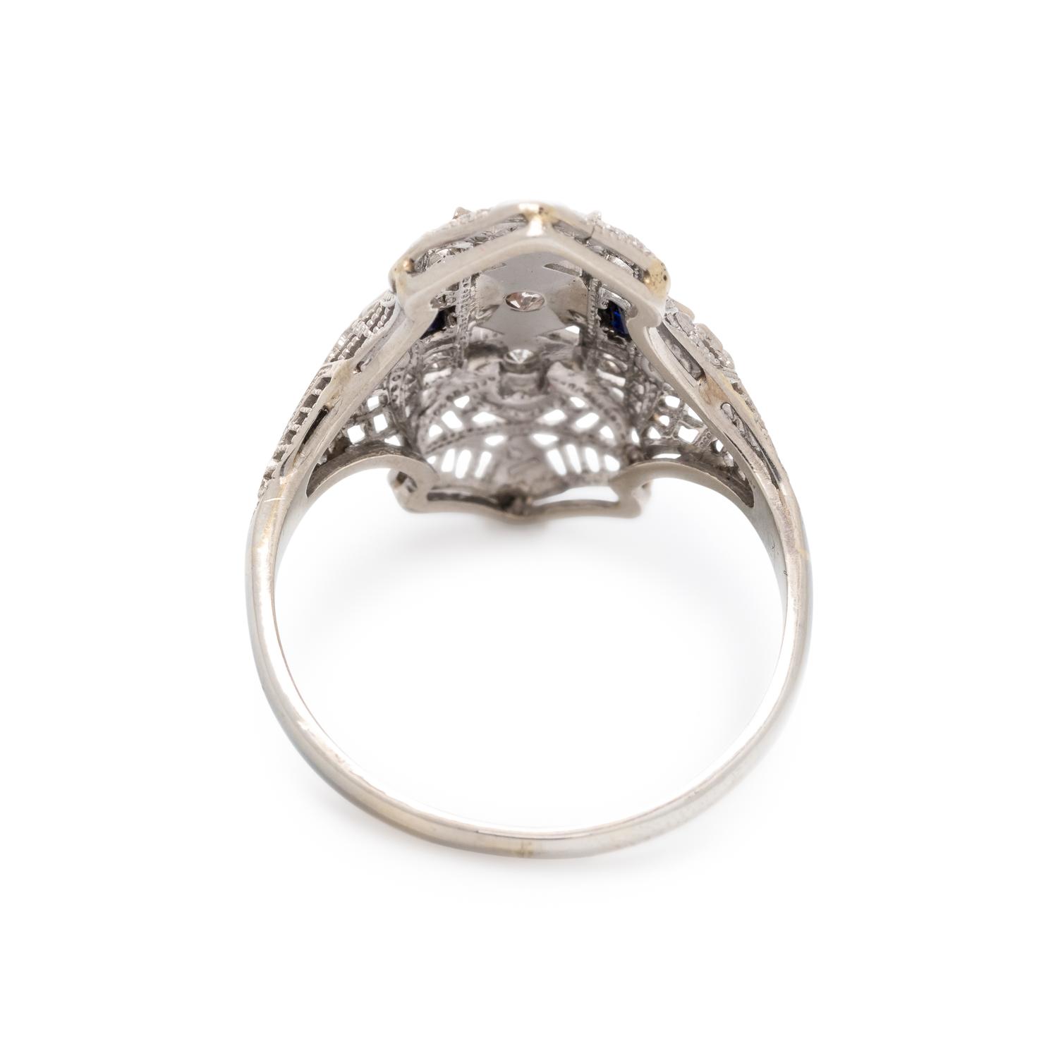 DIAMOND RING