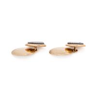 ANTIQUE, YELLOW GOLD AND AGATE CUFFLINKS