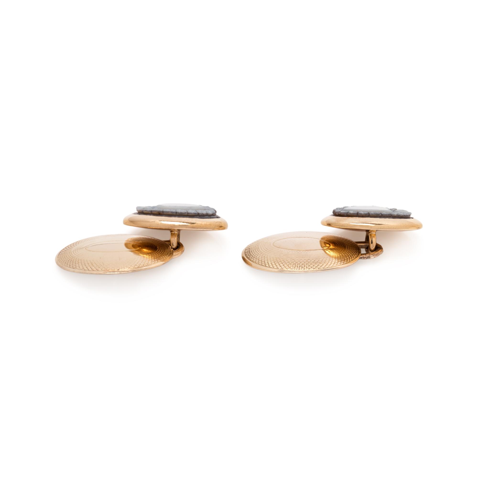 ANTIQUE, YELLOW GOLD AND AGATE CUFFLINKS