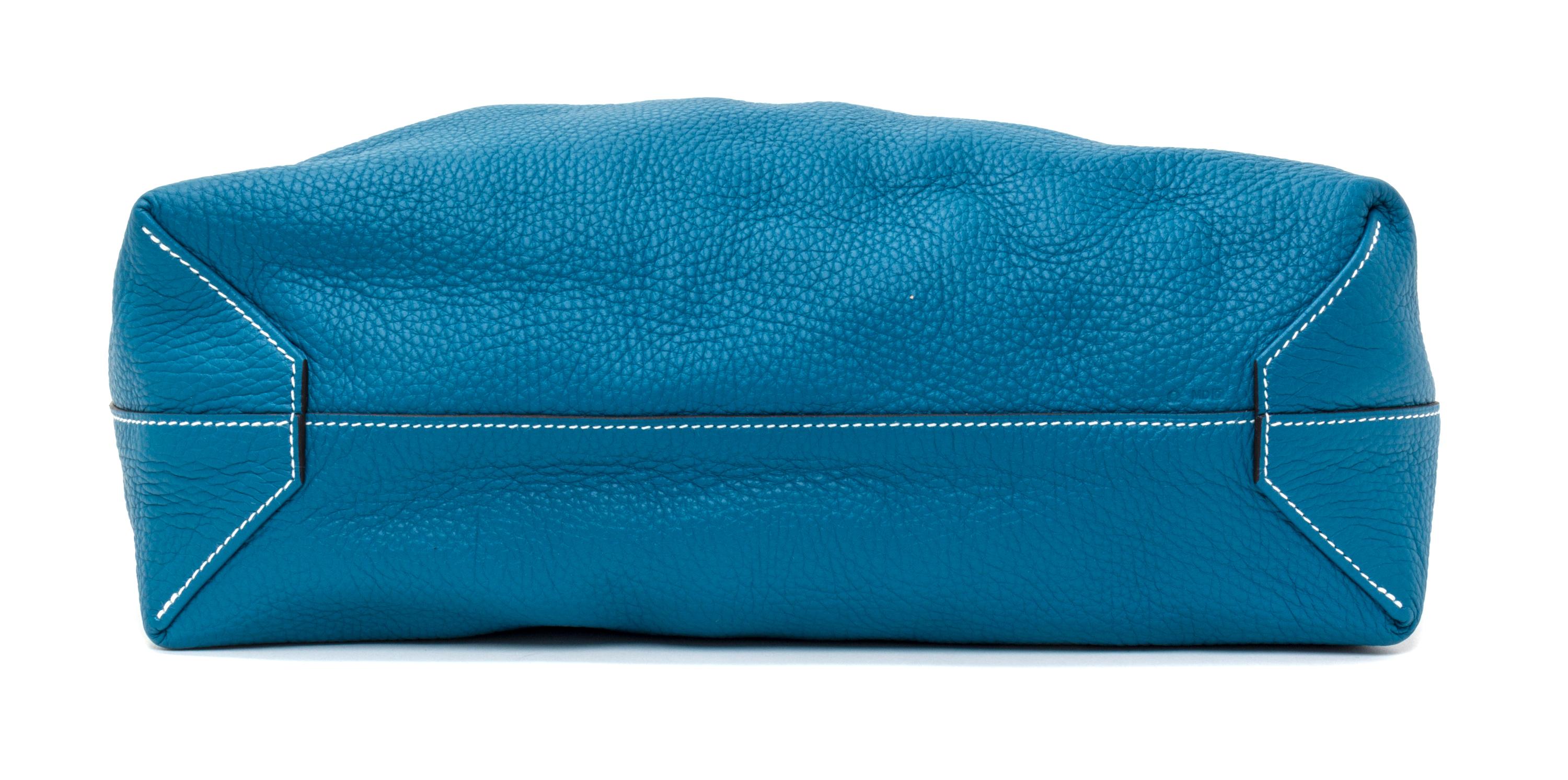 An Hermes Malachite/Bleu Izmir 45cm Taurillon Clemence Double Sens Tote, 17.5" x 15.5" x 5".