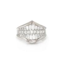 DIAMOND AND PLATINUM RING