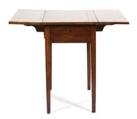 An American Mahogany Drop Leaf Side Table Height 28 1/4 x width 31 3/4 x depth 36 inches (leaves up). — 19TH CENTURY