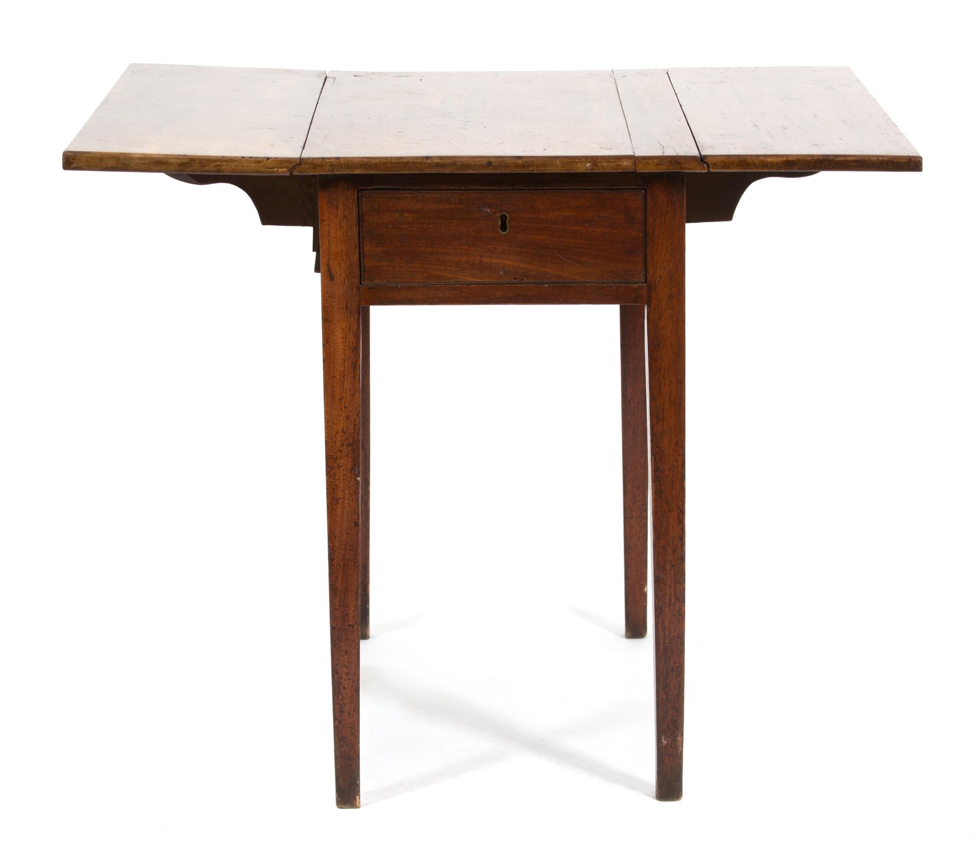 An American Mahogany Drop Leaf Side Table Height 28 1/4 x width 31 3/4 x depth 36 inches (leaves up). — 19TH CENTURY