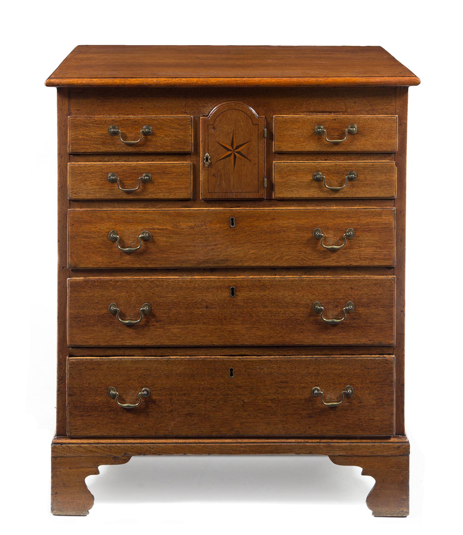 A Provincial George III Oak Chest of Drawers — LATE 18TH CENTURY