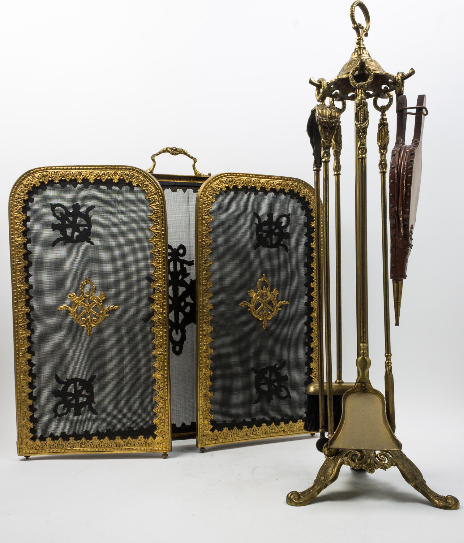 A Louis XVI Style Gilt Metal Fire Screen Height of screen 28 inches. — 20TH CENTURY