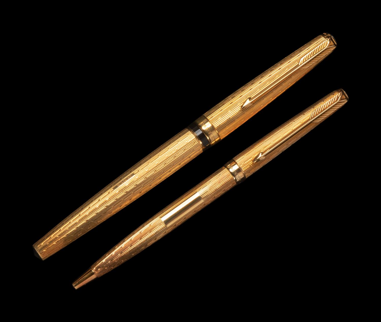 A Parker 18-Karat Gold Fountain Pen and Rollerball Pen Set