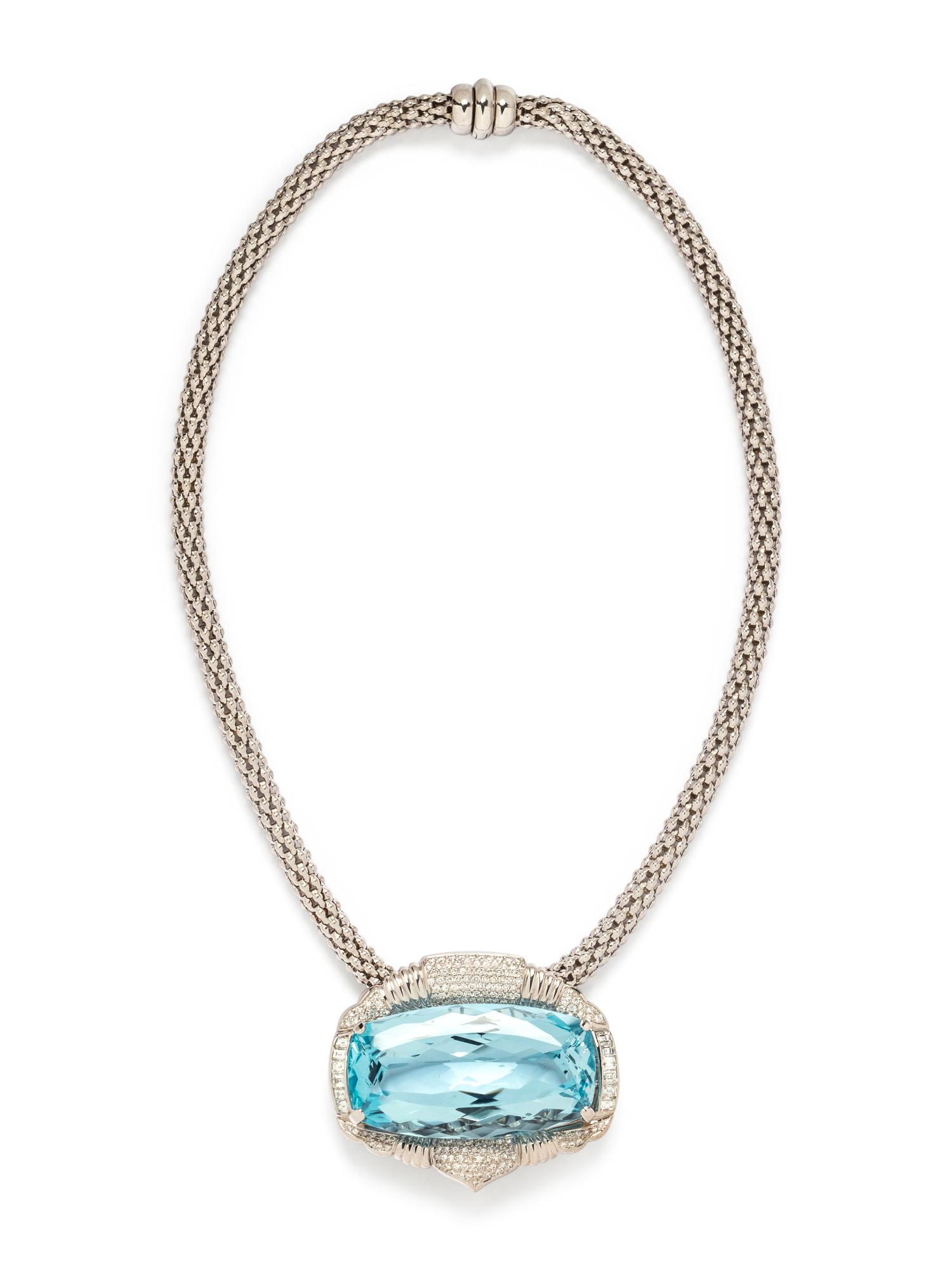 BLUE TOPAZ AND DIAMOND PENDANT/NECKLACE