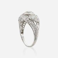 An Art Deco diamond and platinum ring