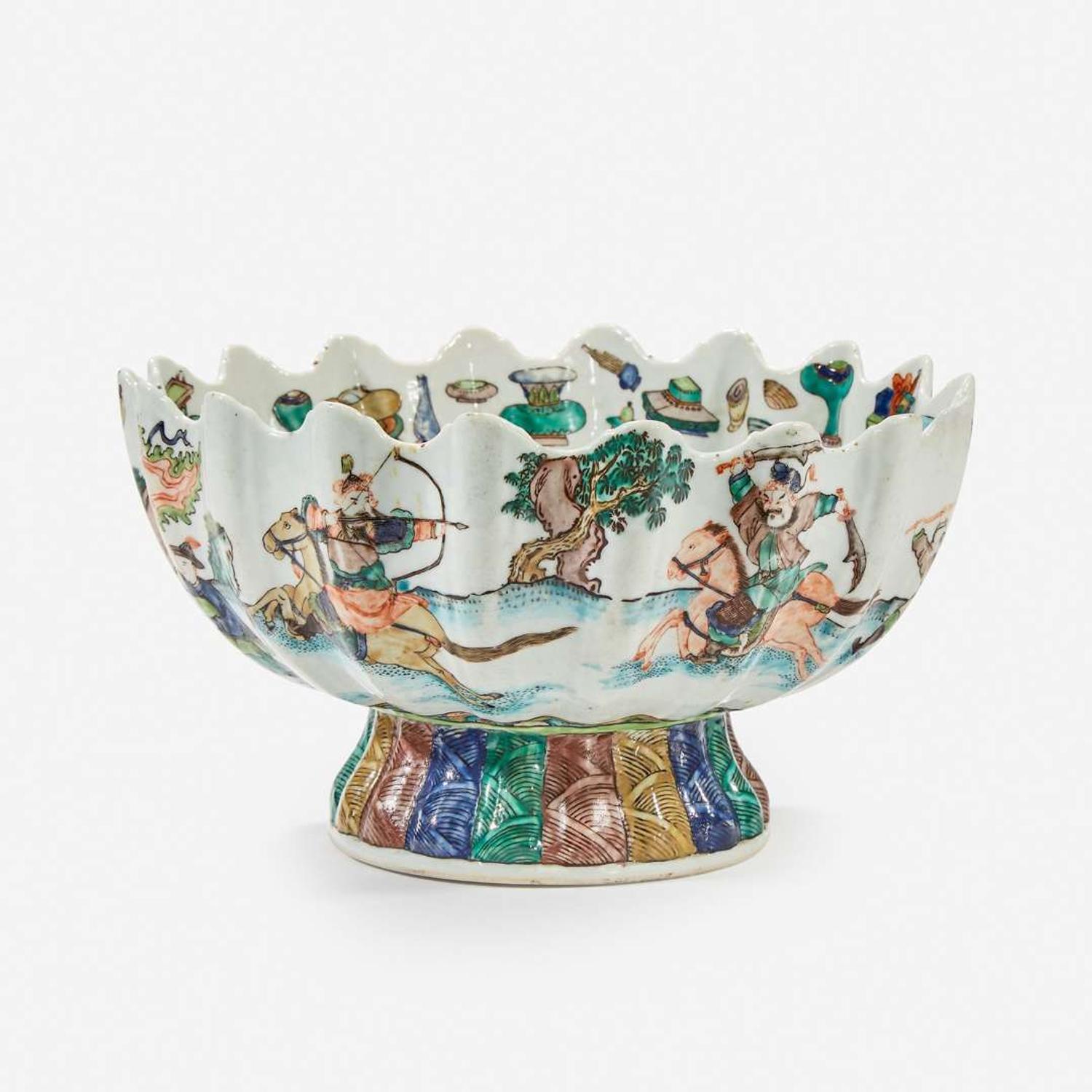A famille verte-decorated porcelain lobed bowl probably 19th /20th Century