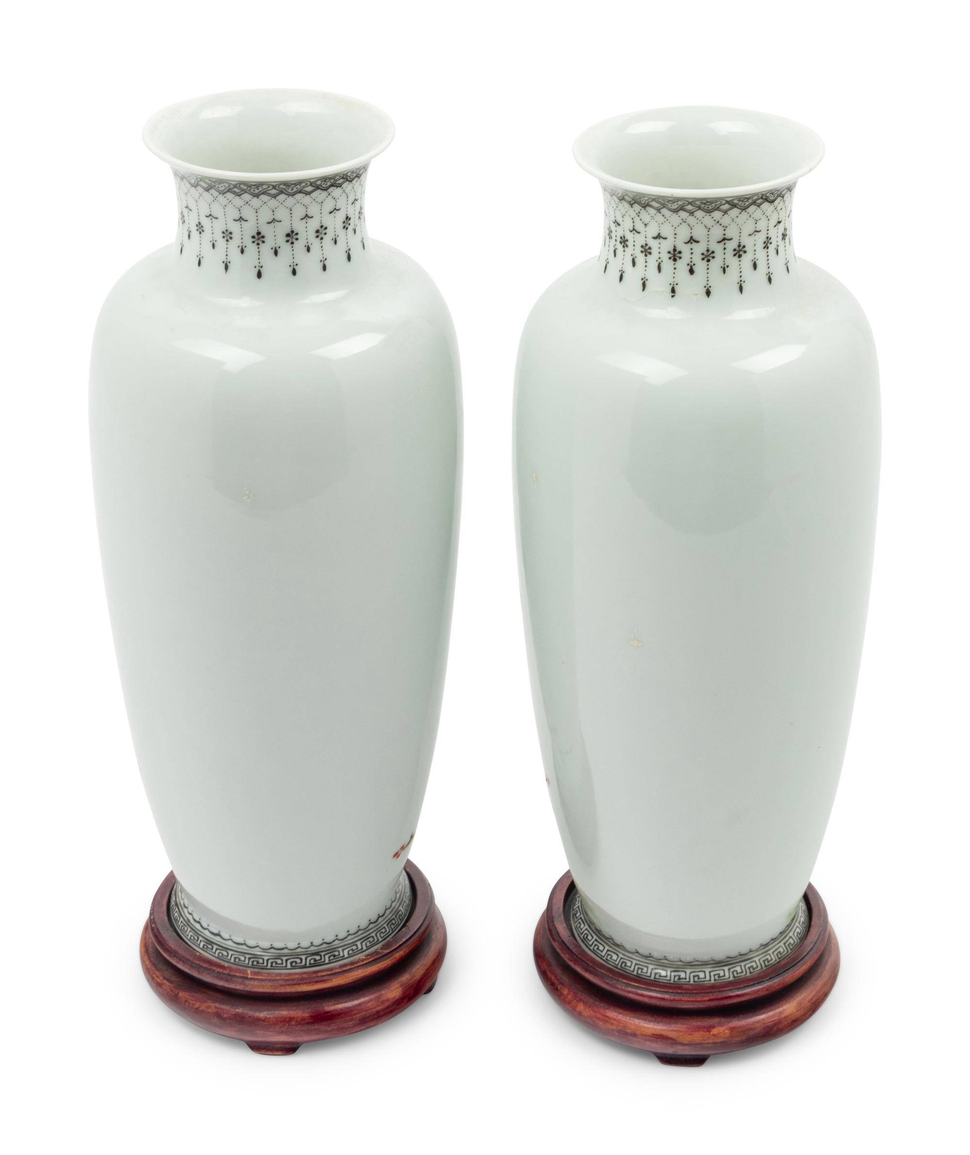 A Pair of Chinese Famille Rose Porcelain Vases