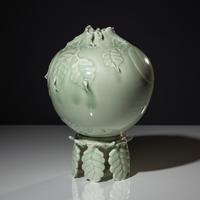 Celadon vessel on stand, 1992