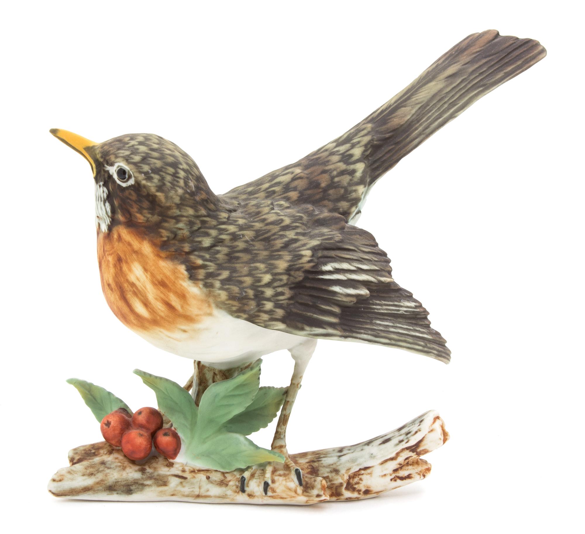 A Kaiser Porcelain Robin Height 5 1/8 inches. — BAVARIA, 20TH CENTURY