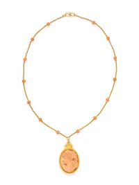 YELLOW GOLD AND CORAL CAMEO PENDANT/NECKLACE