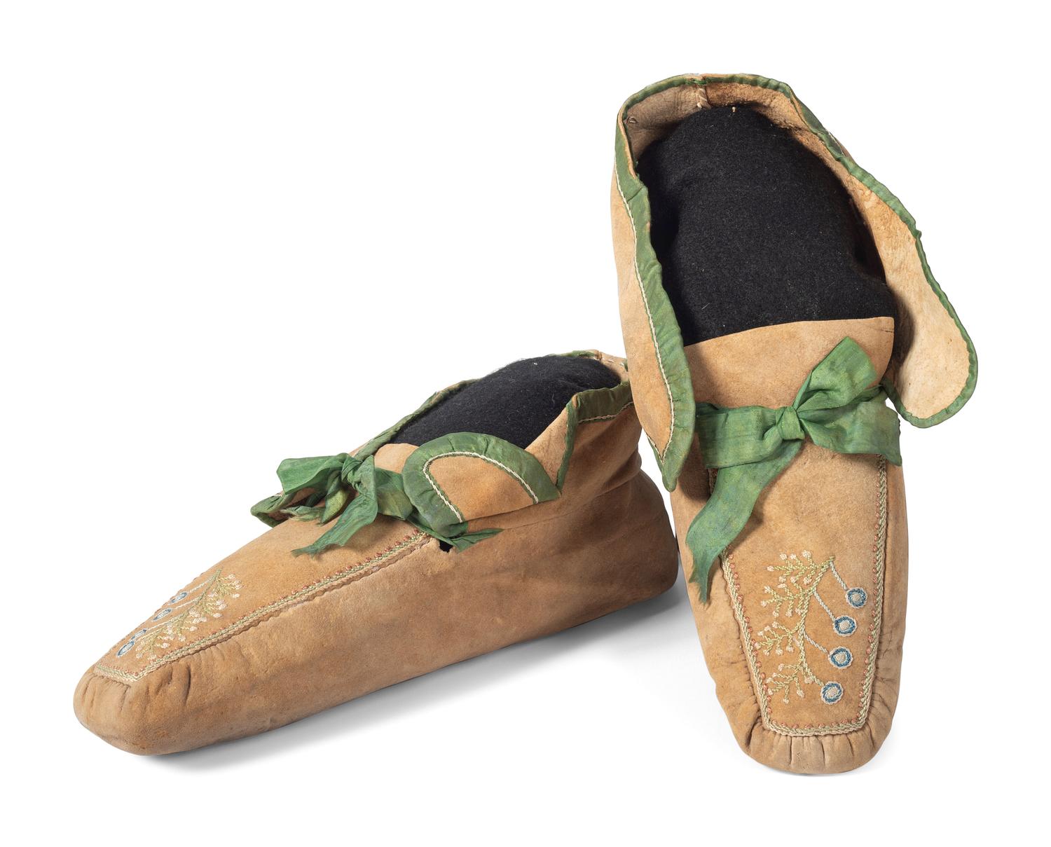 Huron Silk Embroidered Hide Moccasins