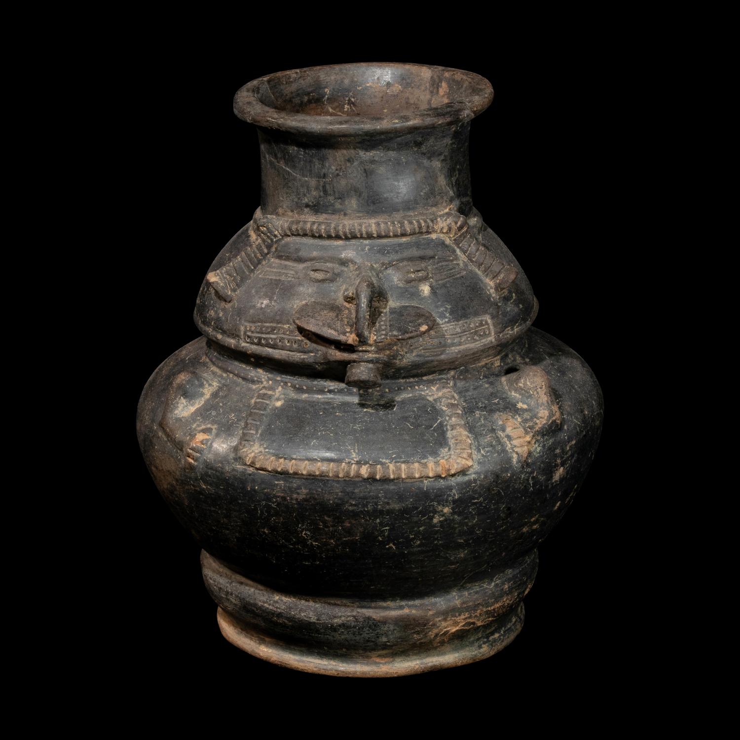 A Tairona Blackware Effigy Vessel