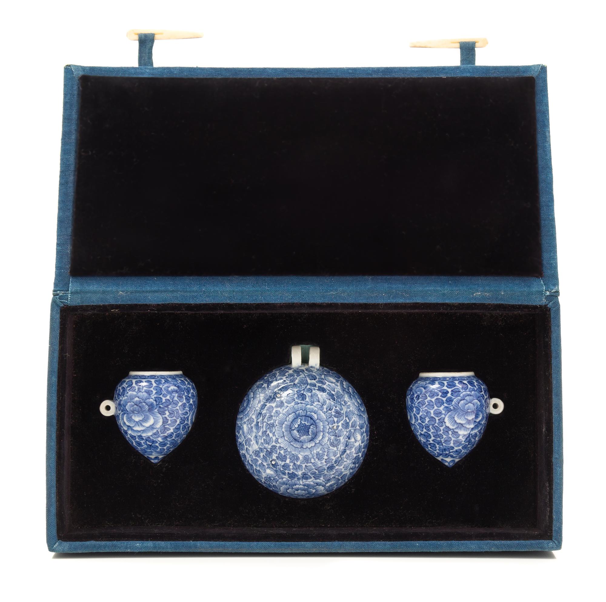 Three Chinese Blue and White Porcelain Bird Feeders Diameter of largest 2 1/4 inches. — 19TH/20TH CENTURY