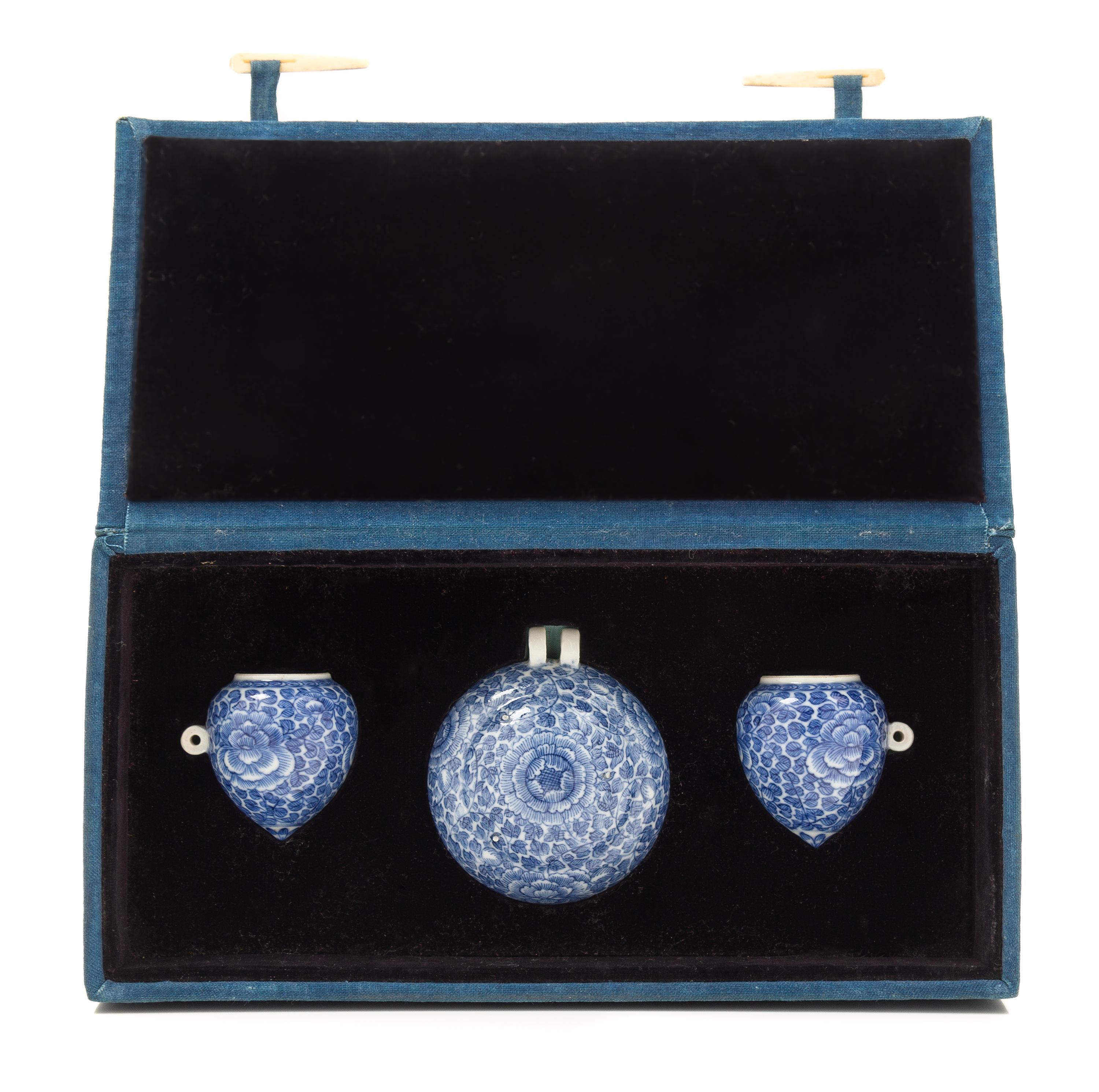 Three Chinese Blue and White Porcelain Bird Feeders Diameter of largest 2 1/4 inches. — 19TH/20TH CENTURY