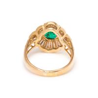 EMERALD AND DIAMOND RING