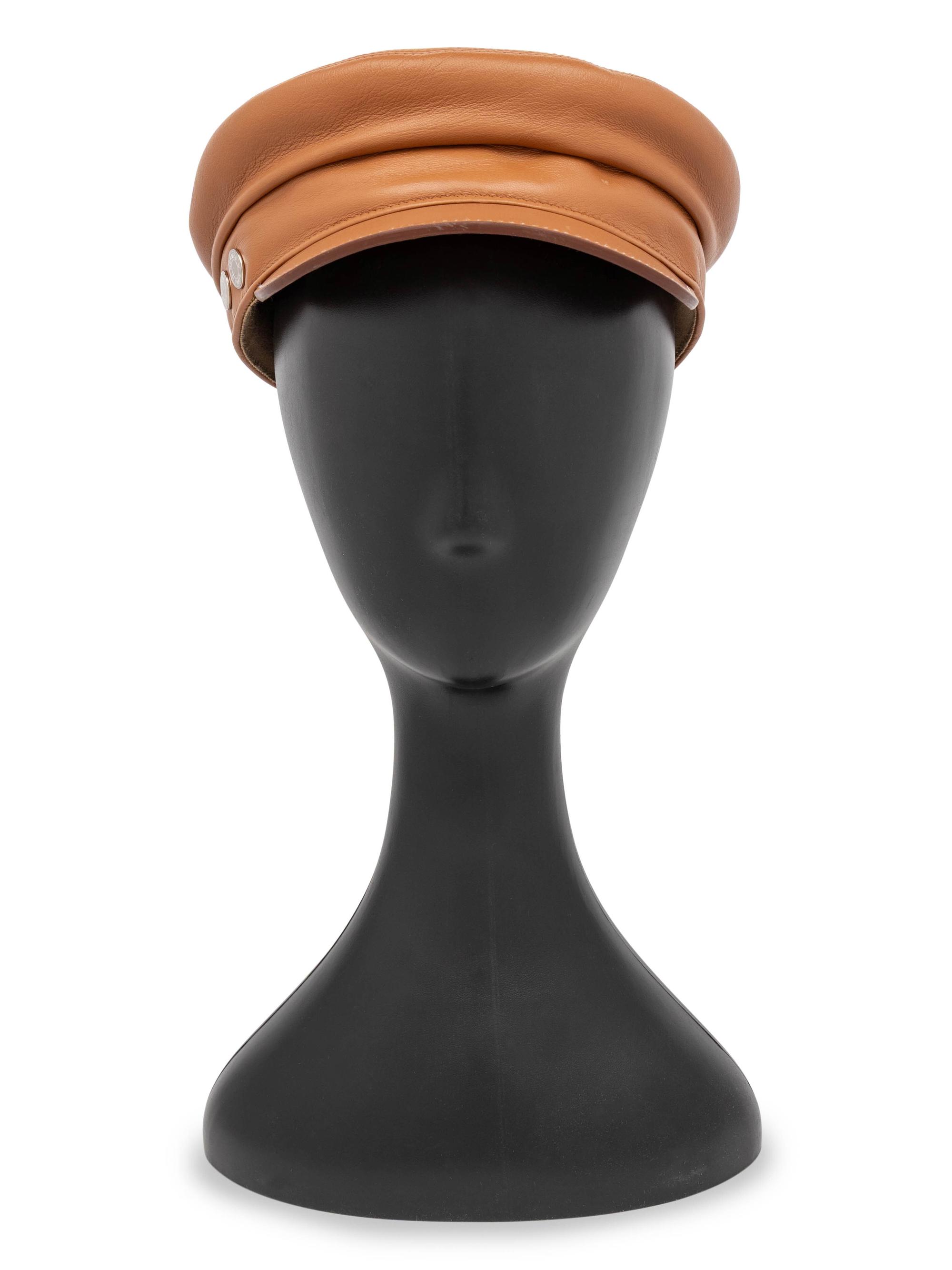 Hermès, Two Hats