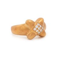 YELLOW GOLD AND DIAMOND RING