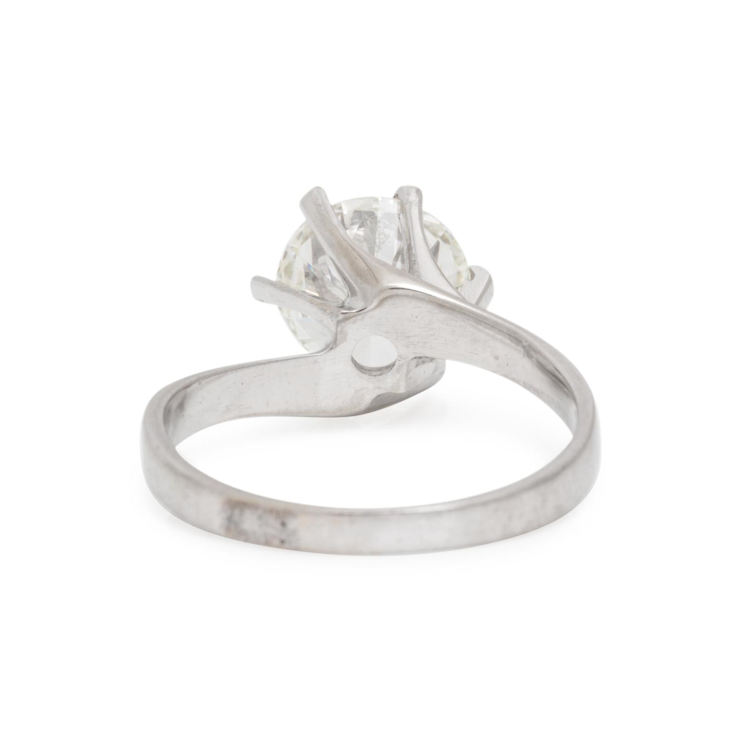 DIAMOND RING