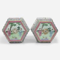 A pair of Chinese famille rose-decorated garden seats 洋彩开光花鸟人物图坐墩 19th/20th century ???????