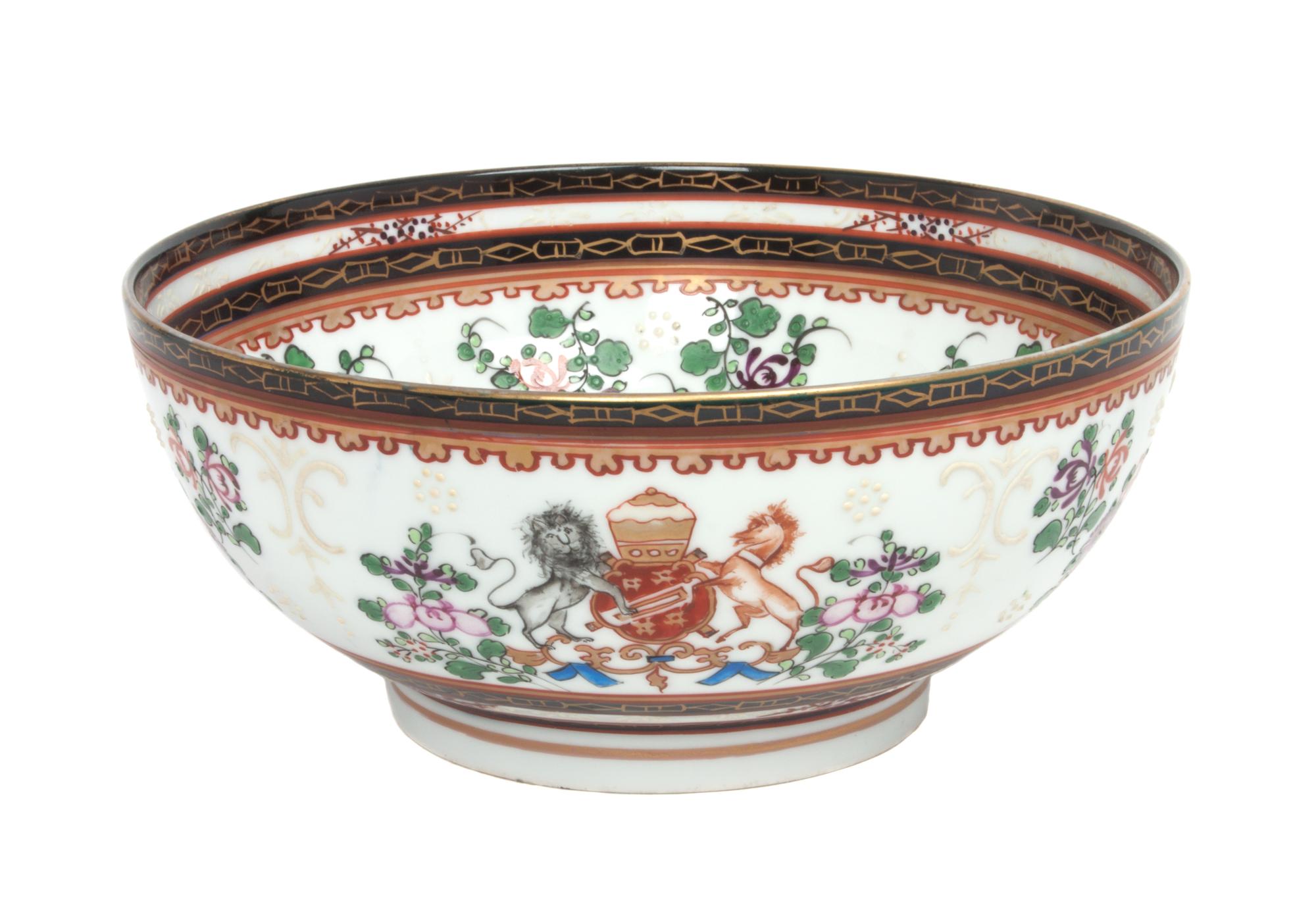 A Continental Armorial Porcelain Center Bowl Diameter 9 7/8 inches. — 19TH CENTURY
