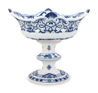 A Meissen Porcelain Centerpiece