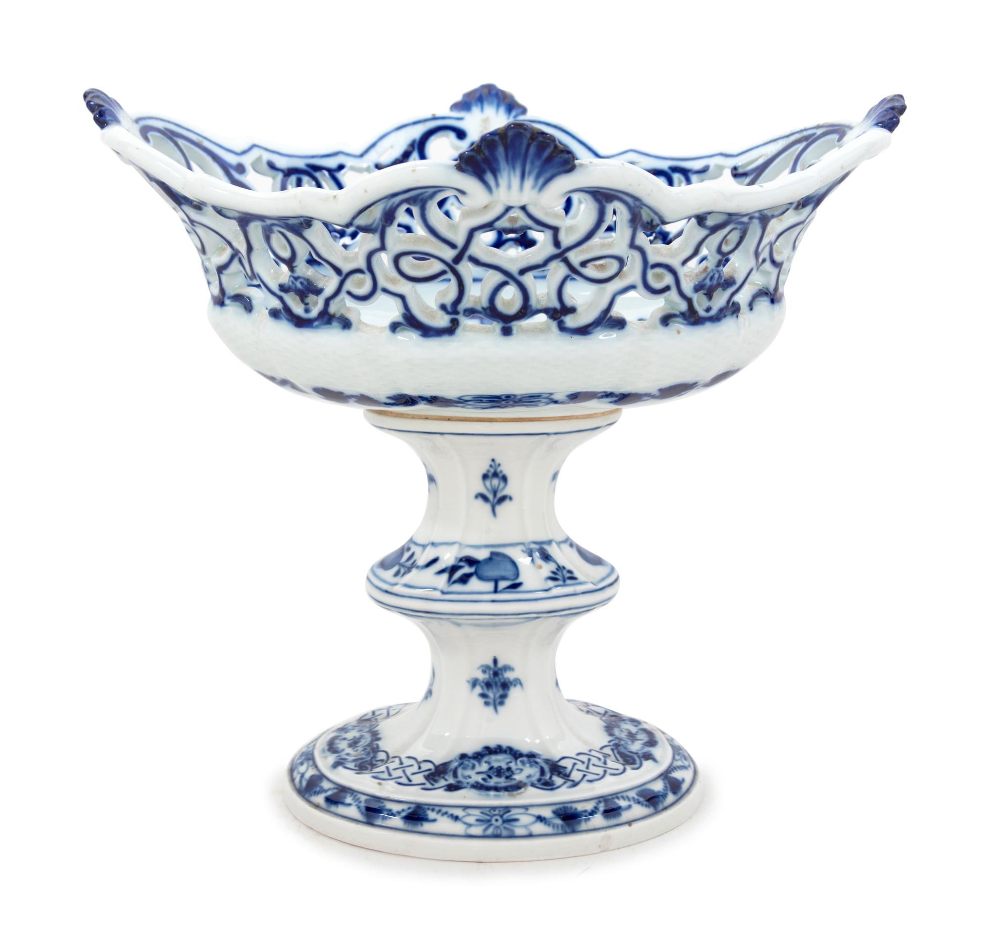 A Meissen Porcelain Centerpiece