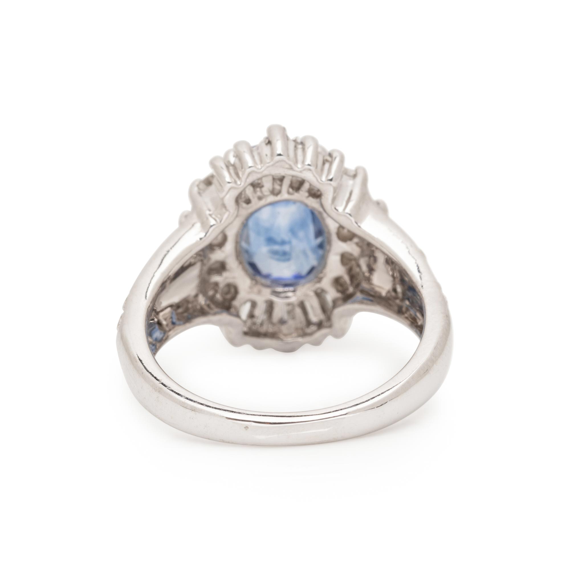 SAPPHIRE AND DIAMOND RING