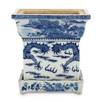 A Chinese Export Porcelain Blue-and-White Jardinière