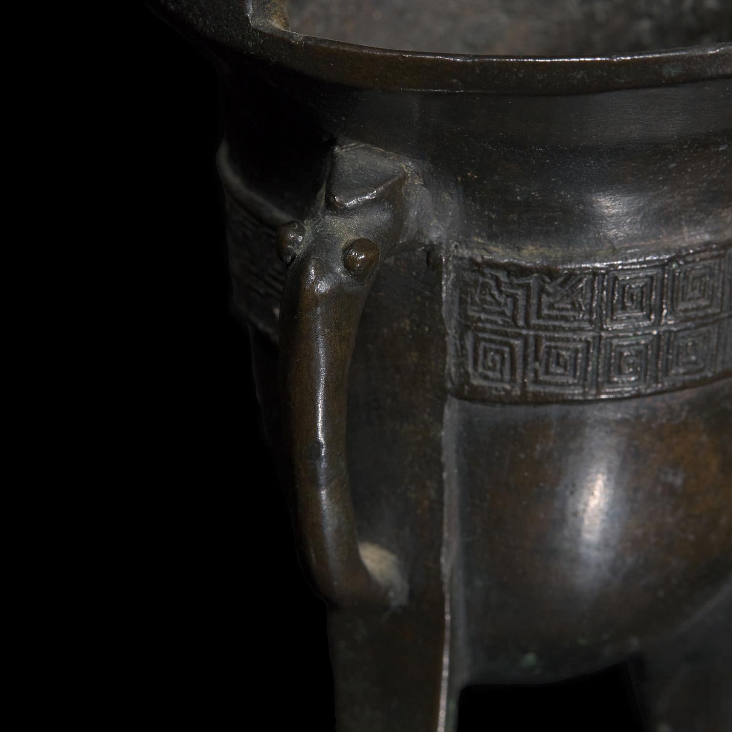 A Chinese Archaistic Patinated Bronze Jue Wine Cup, Late Ming to Qing Dynasty 明末清初 銅加漆爵杯