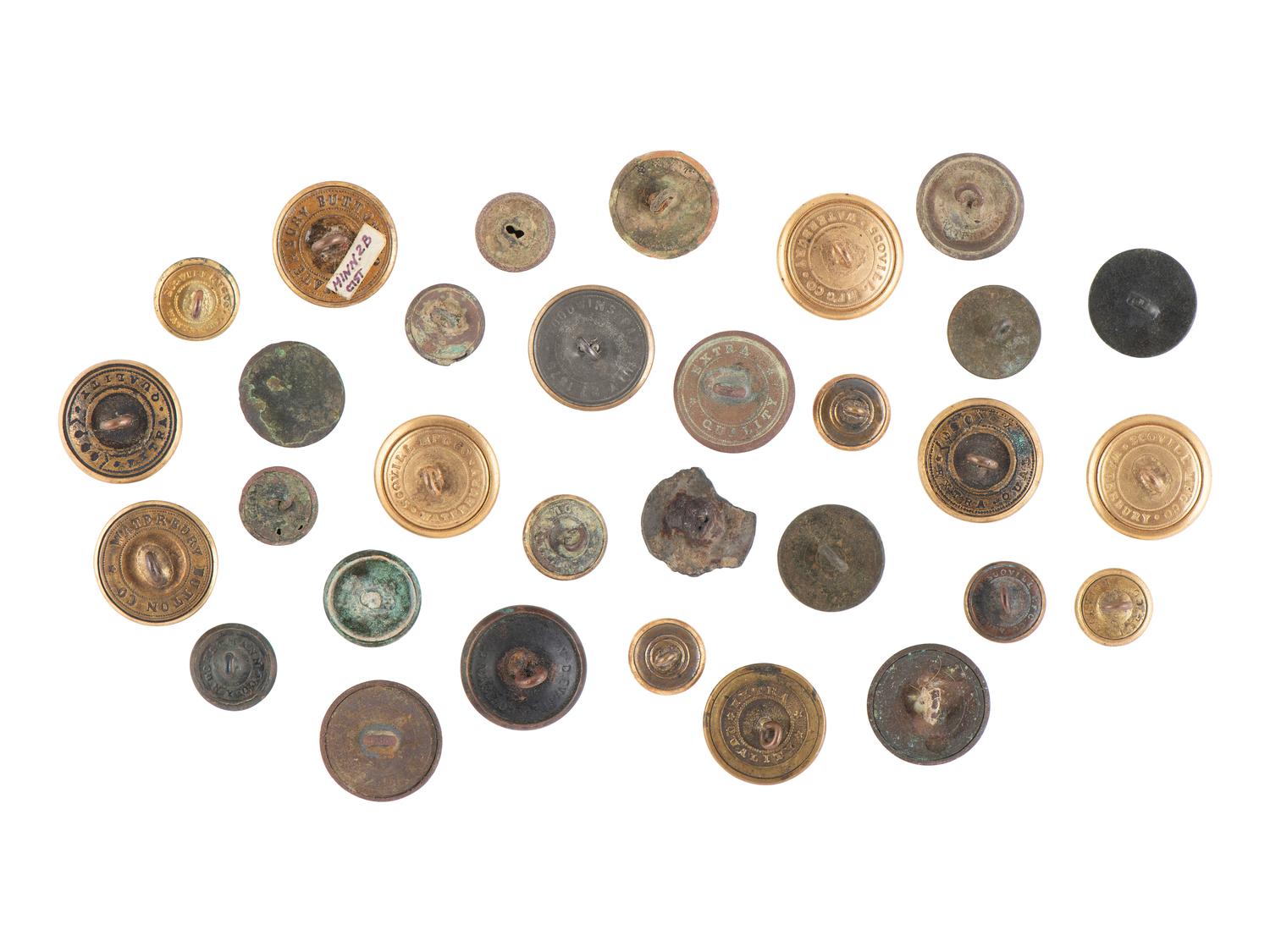 [MILITARIA]. 75+ miscellaneous buttons, mostly American, from the Estate of Carroll J. Delery III.