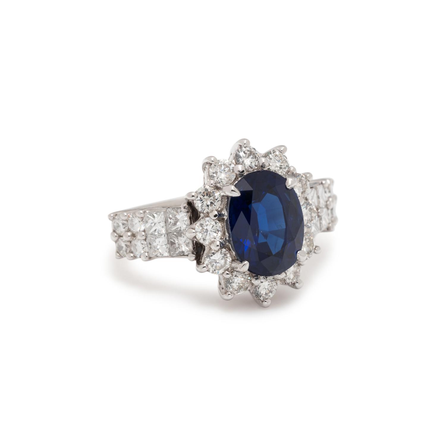 SAPPHIRE AND DIAMOND RING