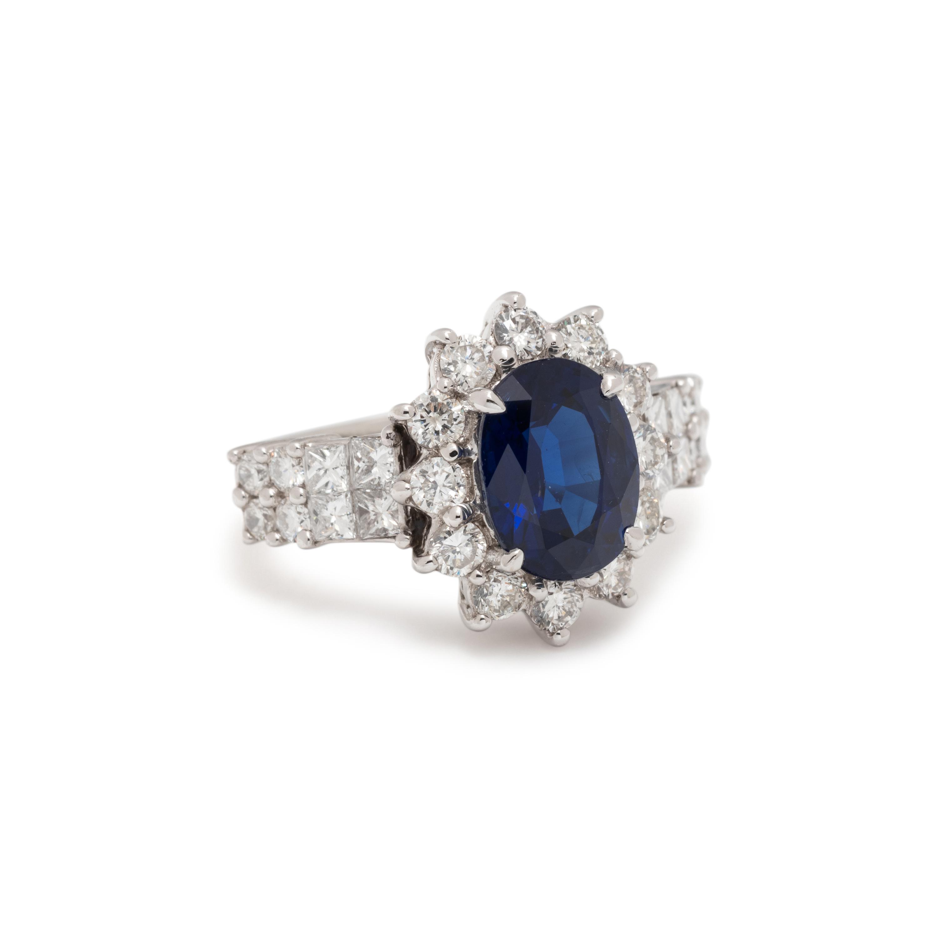 SAPPHIRE AND DIAMOND RING