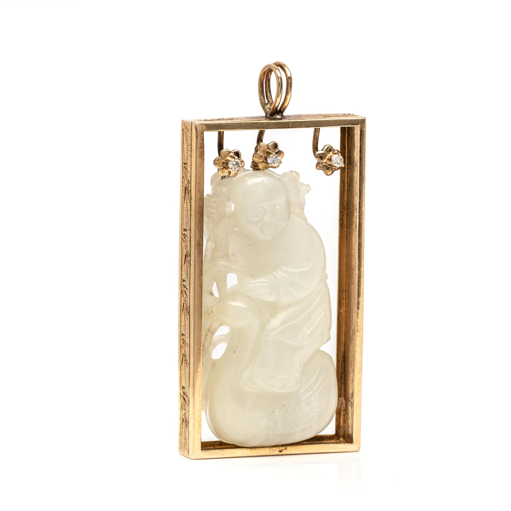 JADE, DIAMOND, AND YELLOW GOLD PENDANT