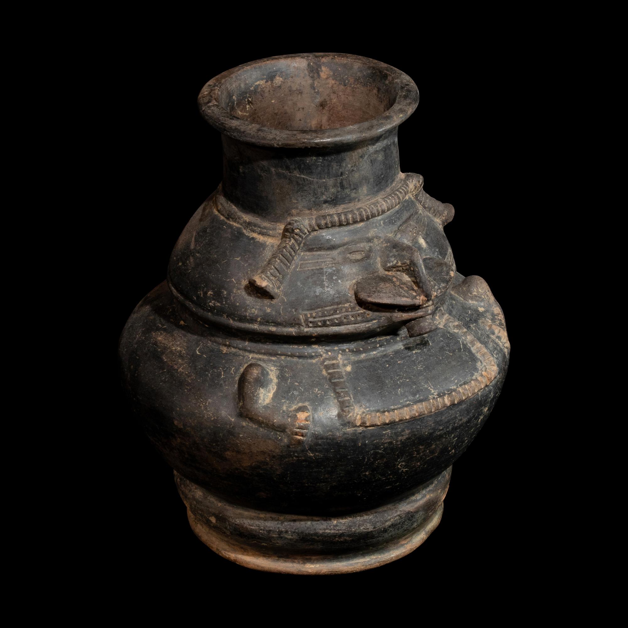 A Tairona Blackware Effigy Vessel