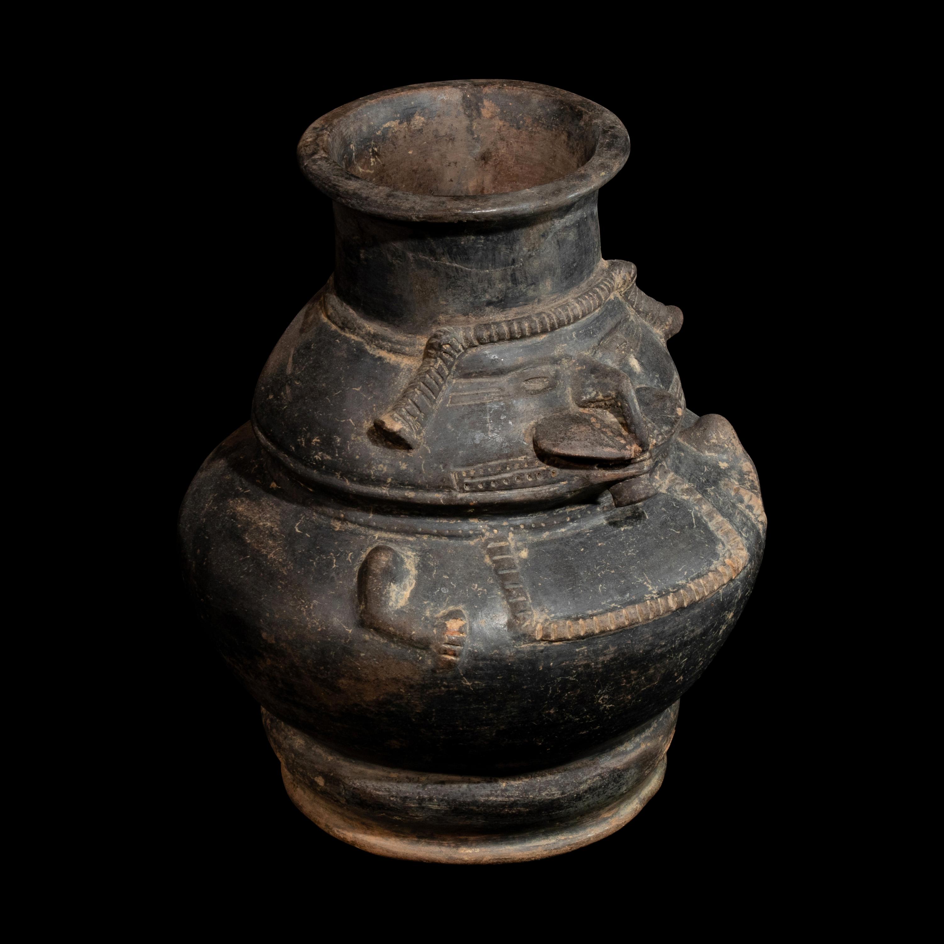 A Tairona Blackware Effigy Vessel