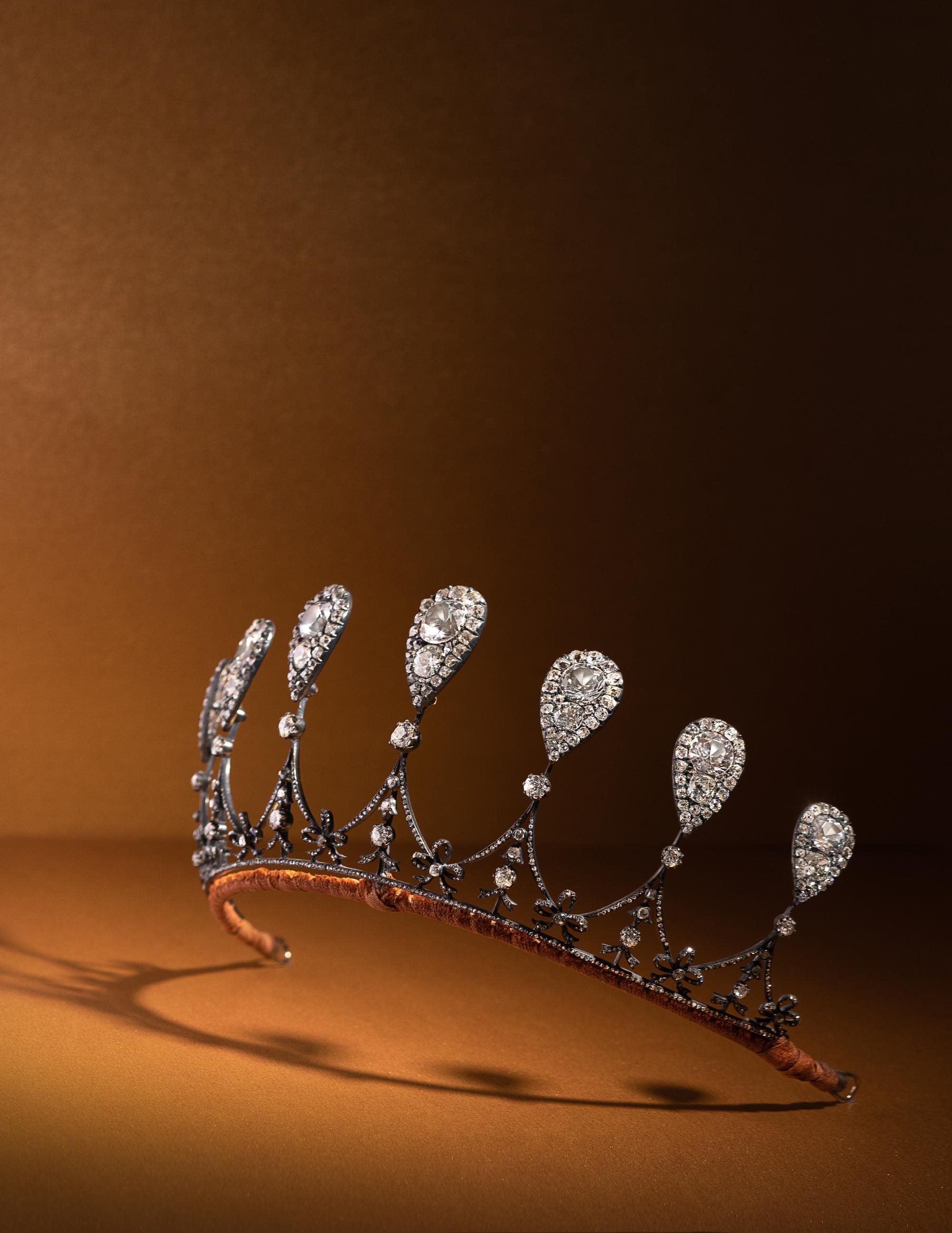 ANTIQUE, ROYAL DIAMOND TIARA