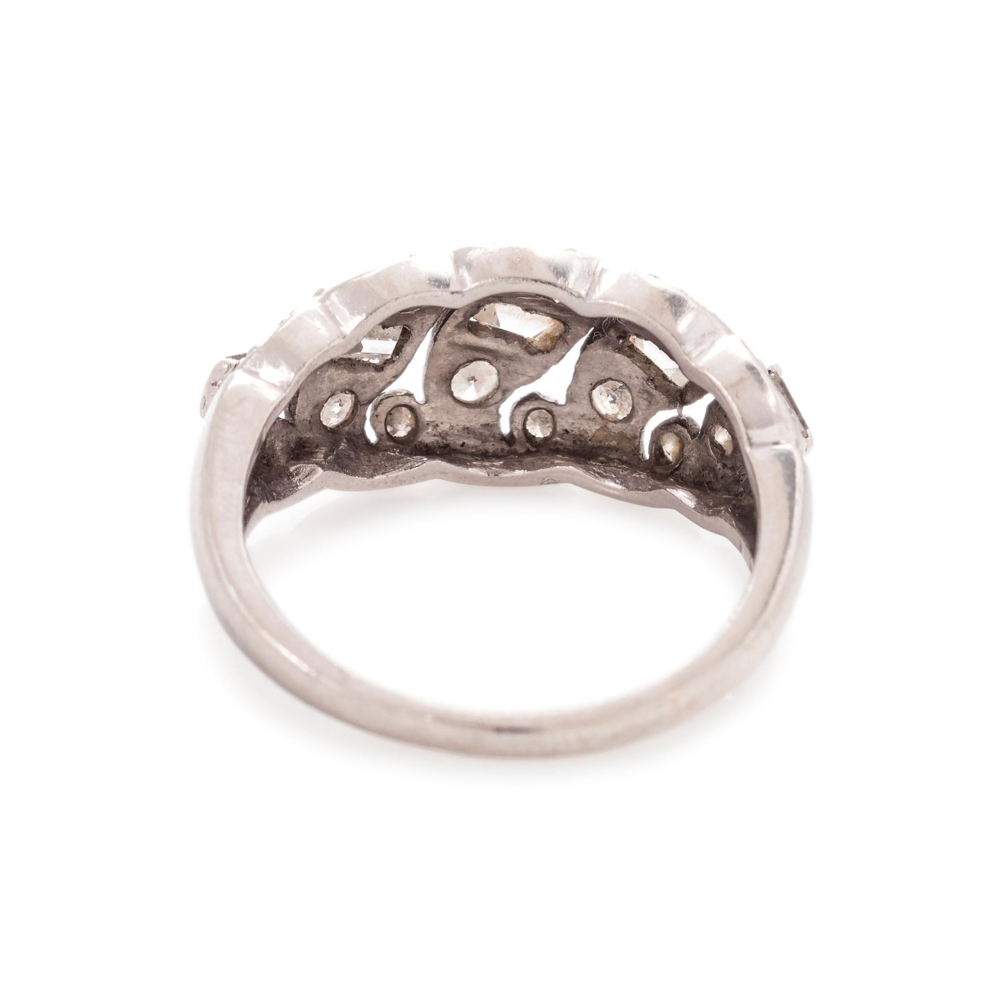 DIAMOND RING